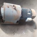 B13809 Getriebemotor 7,5 kW 33 U/min B3