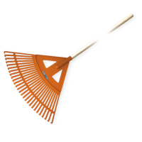 Fan rake with 27 tines and wooden handle